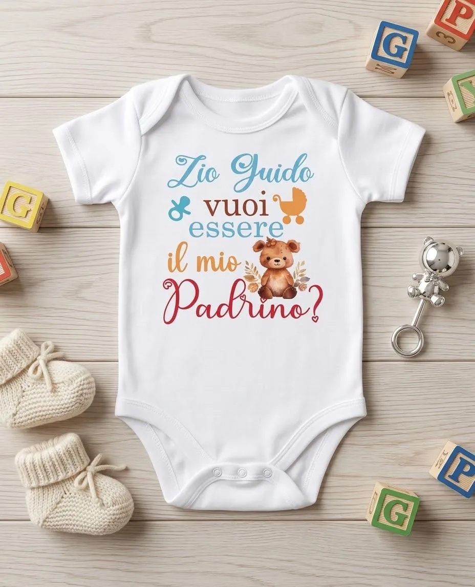 Body bianco da neonato con la domanda al padrino e un orsetto stampati